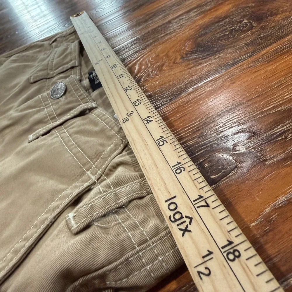 True Religion Size 31 Khaki Cargo Pants Tan Straight Leg Horseshoe Stitching 32